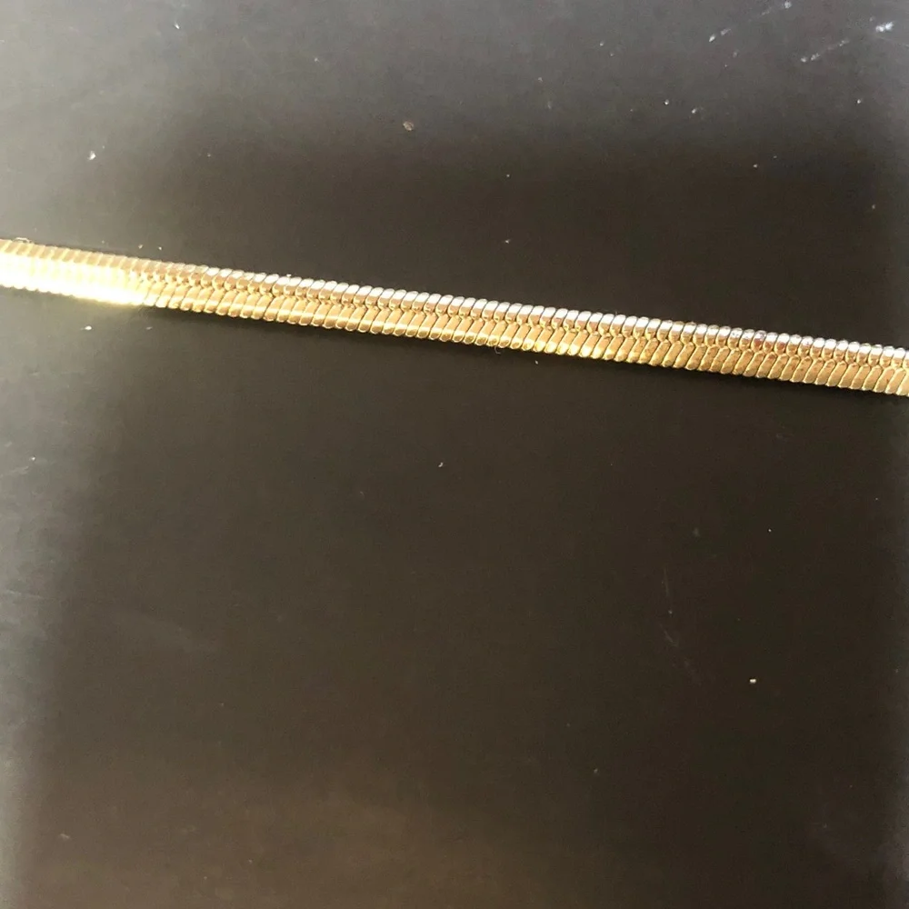 N/A elegant gold